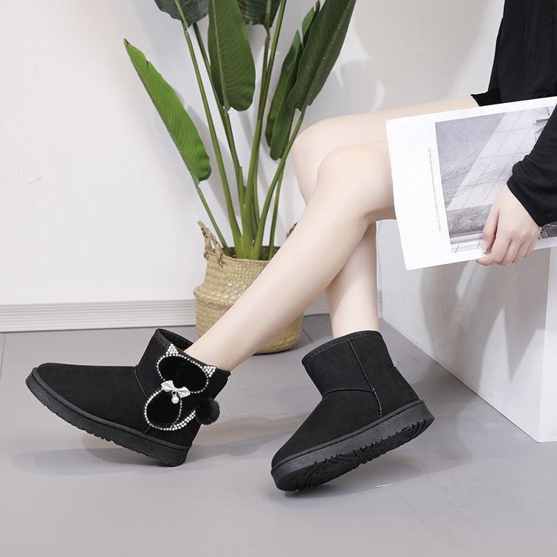 Fashion Large Size Warm Platform Woman Shoes Pearl Fleece-lined Round Toe Snow Boots for Women Fashion Trend 2025 Footwear on Promotion