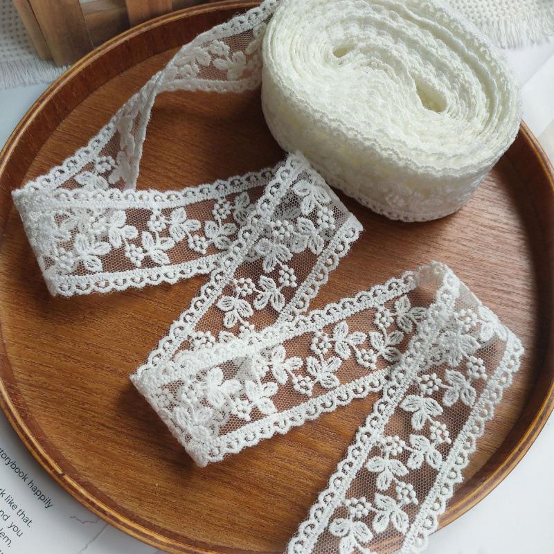 Beige 4cm Embroidered Lace Trim Bow for Hair Accessories, Lolita Ornaments, Bouquet Decoration, Ribbon Craft.