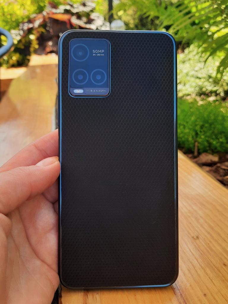 Pellicola Protettiva Posteriore Apgo Skin Matrix Per HTC 10 – Adesivo Textured Vinyl Con Effetto 3D – Protezione Da Graffi E Impronte