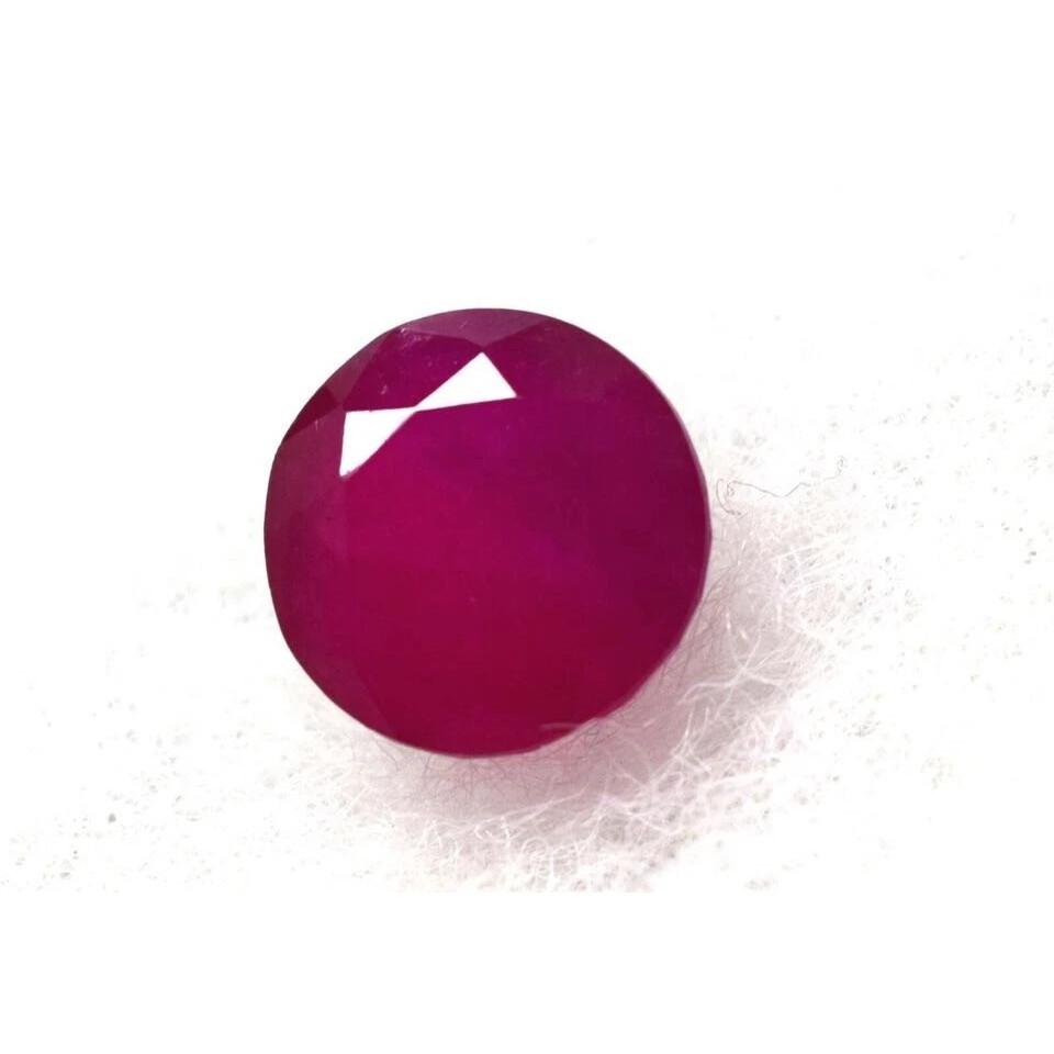 Flawless Red Bixbite Beryl Natural 7.70 Ct Round Cut AAA Certified Gemstone
