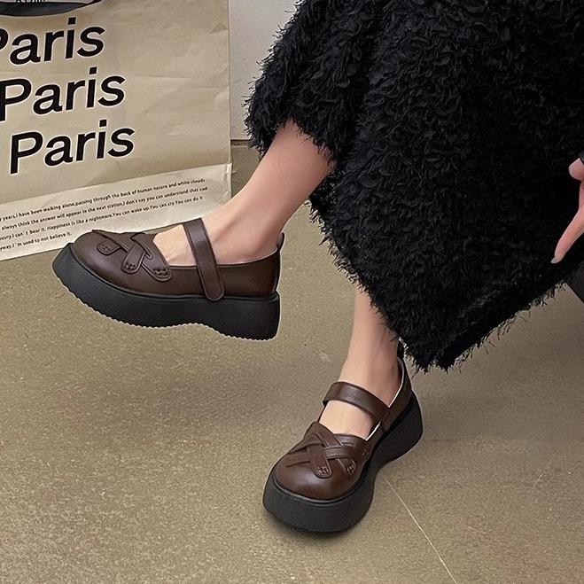 Retro British style, thin and comfortable single shoes for women in summer 2025, new small men with heightened thick soles and skirts for women's shoe