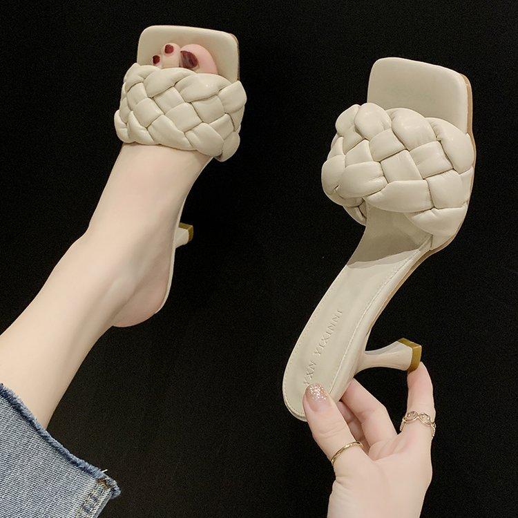 Summer New Woven Slippers Twist Mop One-character High-heeled Sandals Square-heeled Slippers