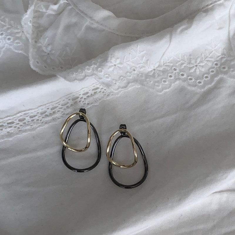 Korean Contrasting Geometric Oval Stud Earrings for Women - 925 Needle INS Trendy Style