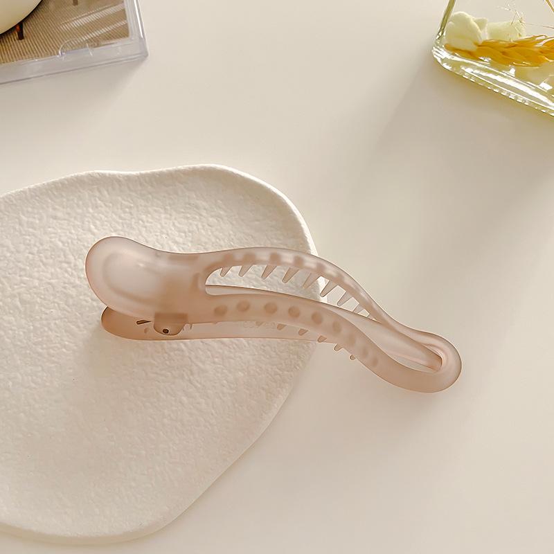 Elegant Duckbill Horizontal Ponytail Hair Clip - Temperament Shark Hairpin for Secure Back of Head Styles