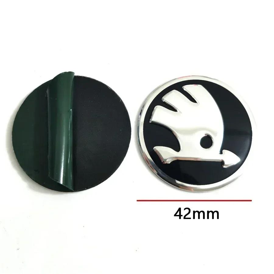 

2025 Hot 42mm Aluminum Alloy Car Steering Wheel Emblem for Skoda Rapid Spaceback Superb Octavia Rapid Fabia Auto Interior Access серебряный