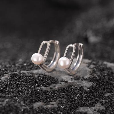 Geometric Simulated-pearl Hollow Oval Hoop Earrings Women's New Simple Fashion Versatile Personalized Exquisite Earrings