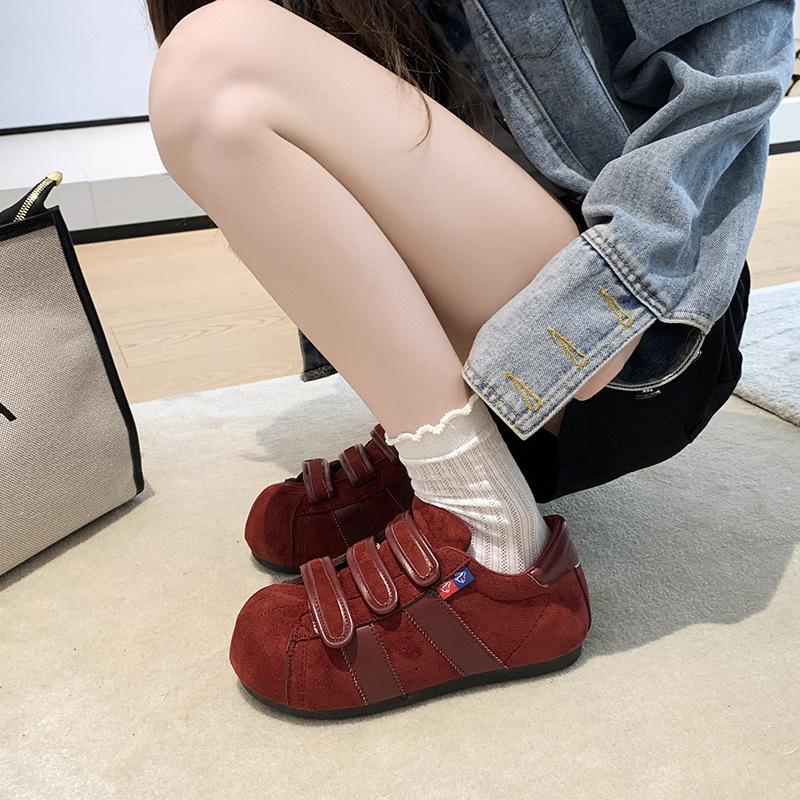 Retro matte big head board shoes women's 2025 autumn new flat bottom inner height increase low top sports shoes casual moral training shoes