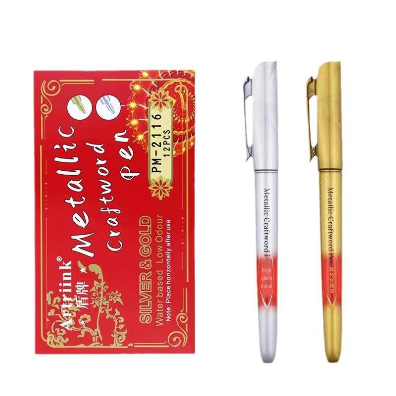 Gold- und silbermetallische Kalligrafiestifte für selbstgemachte Alben, Einladungen und Highlights
