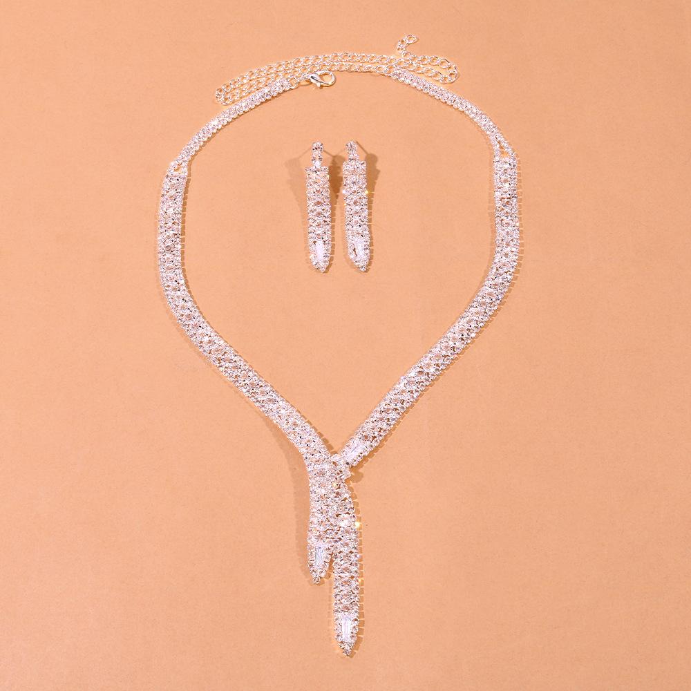 2Pcs/Set Necklace Earrings Geometry Shape Exquisite Noble Shining Crysatl Choker Necklace Earrings Jewelry Accessory