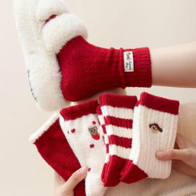 2 Pairs of Children's Style Thick Winter and Autumn Christmas Mid-calf Socks. Winter Red Socks with Embroidery for The Floor.