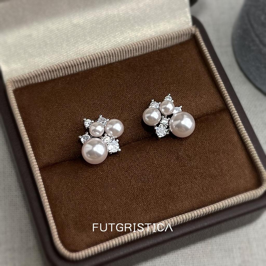 

Gentle white Manta rose pearl slightly inlaid zircon needle new popular earrings, stud earrings
