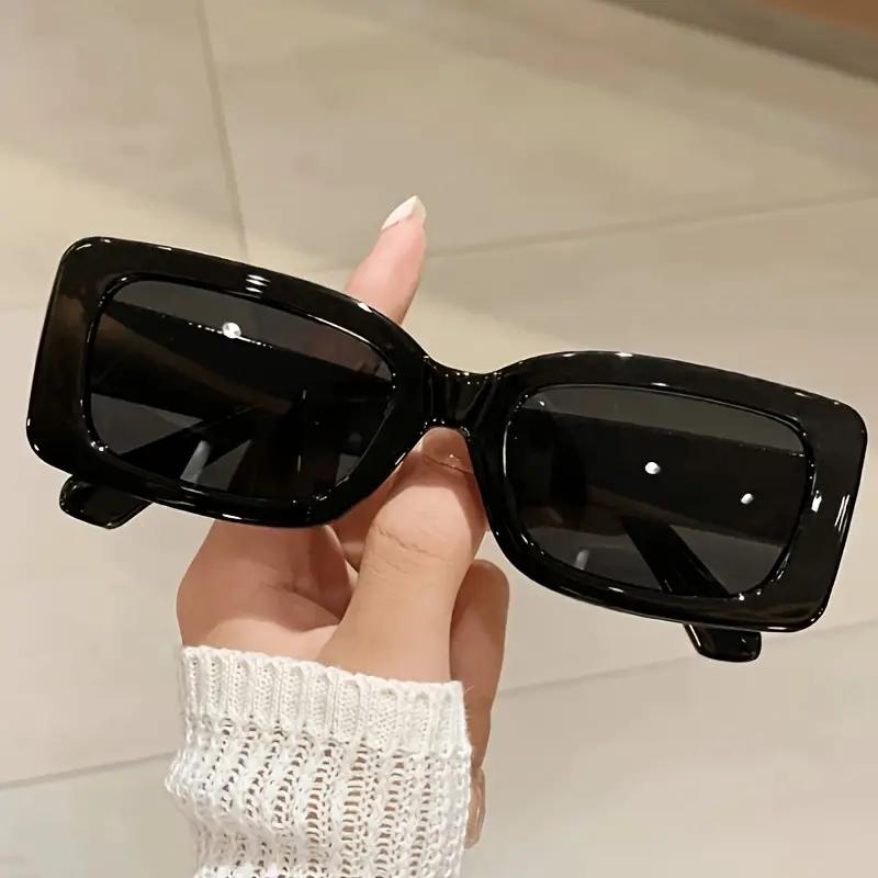 1 Pz Occhiali Rettangolari alla Moda Stile Donna - Montatura in Vetro PC Resistente Tartan Vestibilità Multicolore - Ottimi per Festa in Spiaggia e Festival