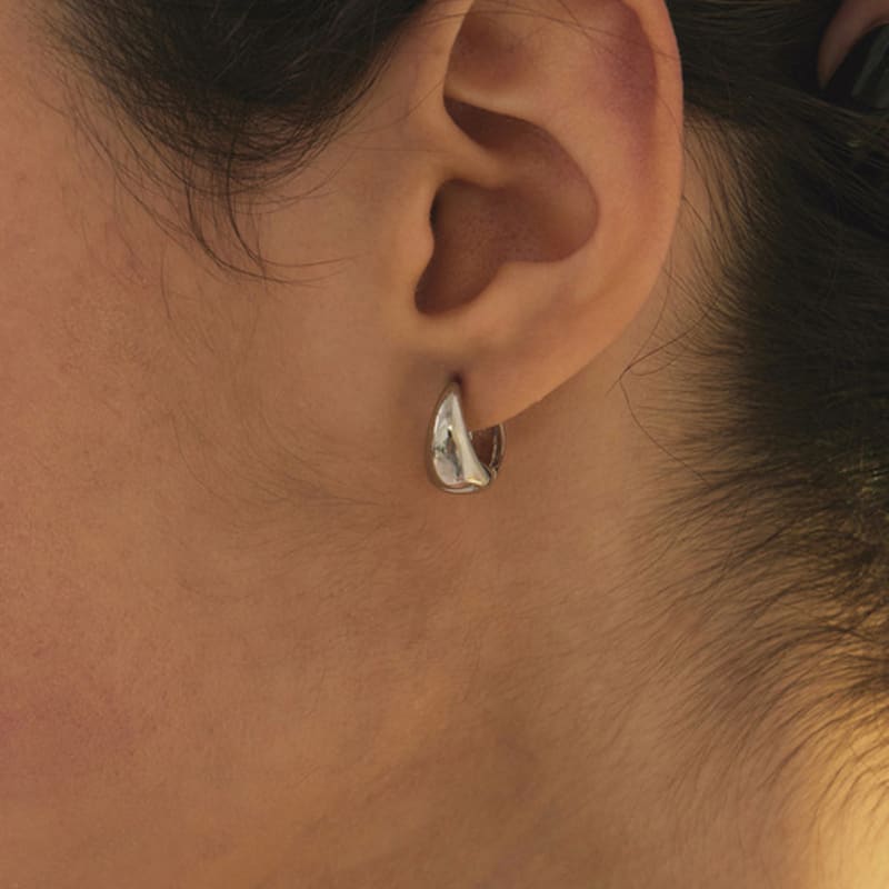 eenie beenie basic bold one-touch earrings ENJ24EW030