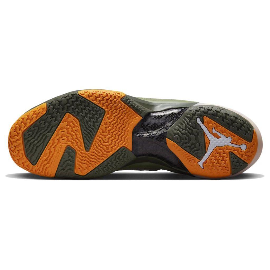 Undefeated x Air Jordan 37 SP מעיל טיסה נעלי סניקרס יוניסקס ירוק ירוק-נפט שחור DV6255-300