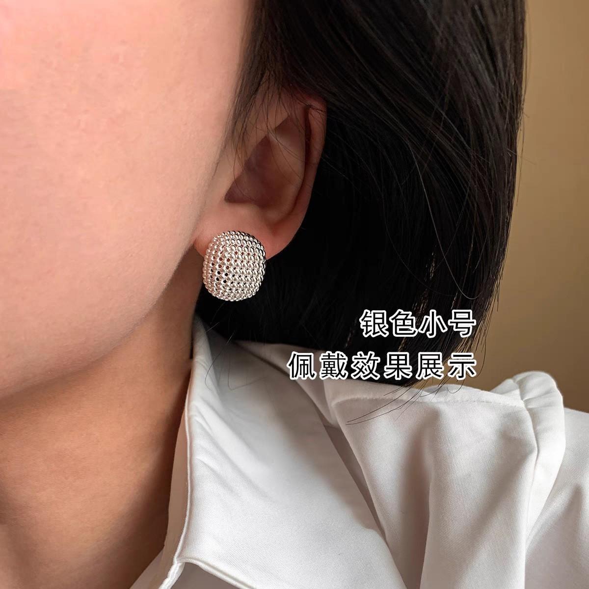 Преувеличенные Большие Золотые Серебряные Серьги-гвоздики Женские Легкая Роскошь Высококлассный Темперамент Атмосферные Серьги Украшения для Ушей