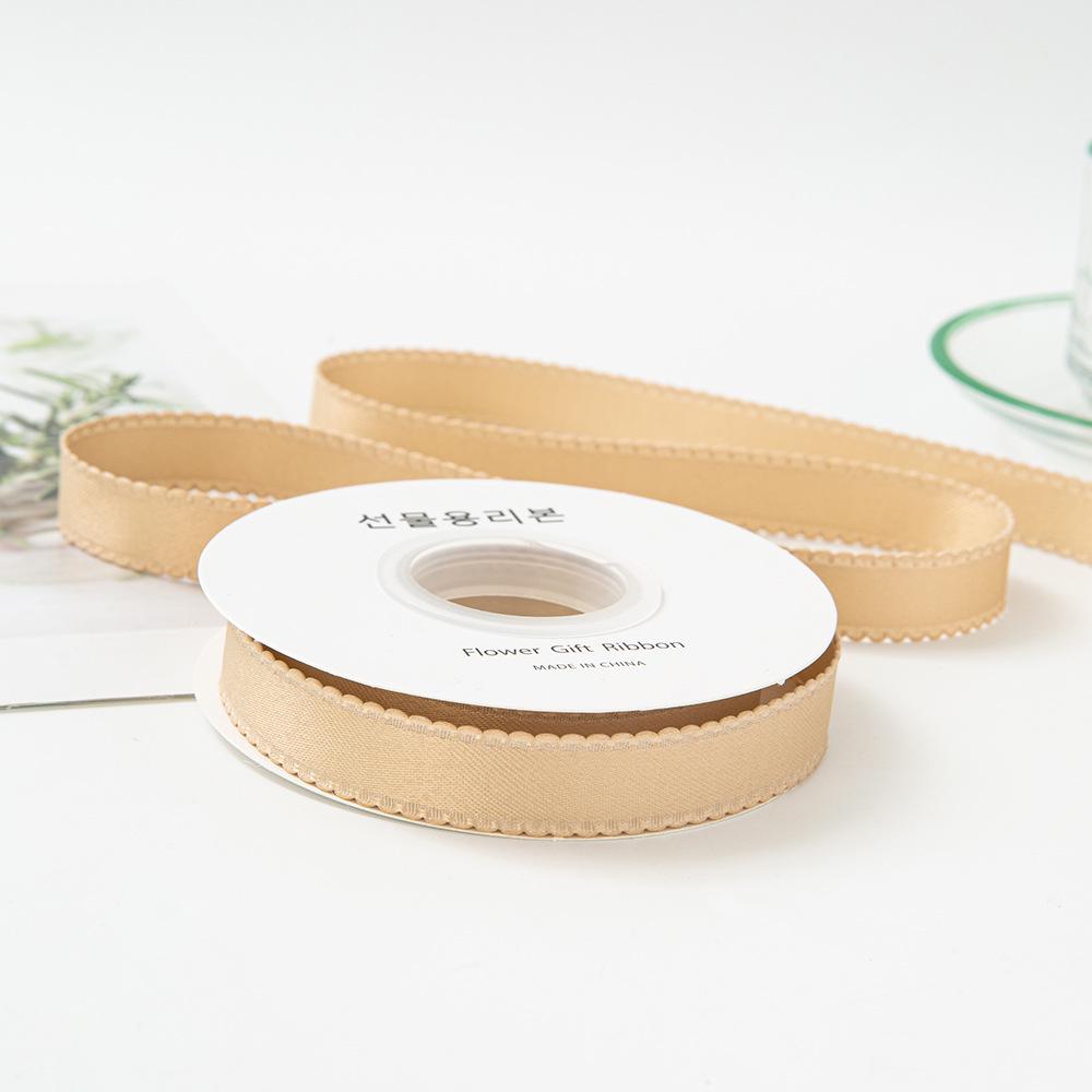 Panglică simplă de 1 cm grosime cu margine ondulată și ambalaj cu flori de mătase pentru accesorii DIY pentru păr și îmbrăcăminte