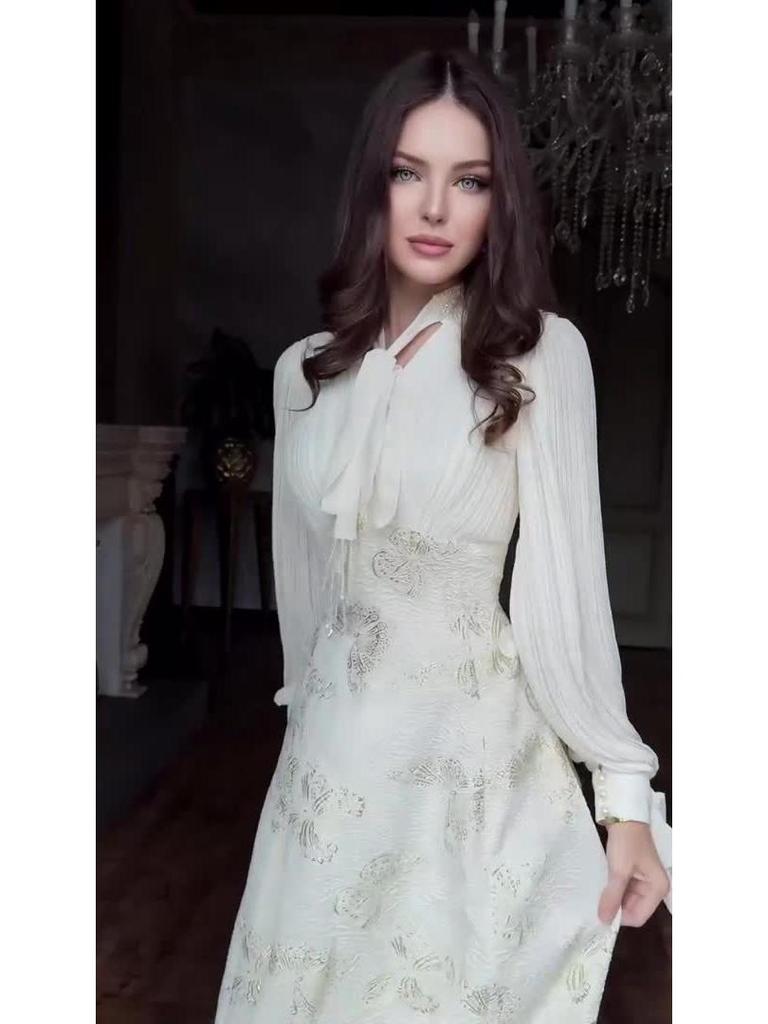 2025 Spring Elegant Long Sleeve Gold-Stamped Romantic Dress for Women