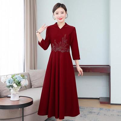 Wine Red Spring 2023 Elegant Wedding Banquet Dress for Middle-aged Mothers