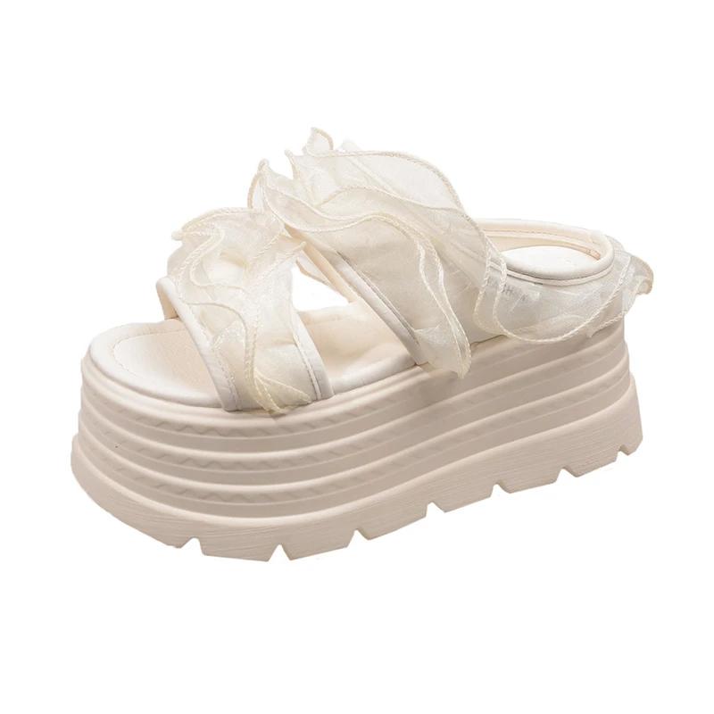 Fashion 8CM Women's High Heels Slippers New Summer Fashion Outdoor Lace Flower Sandals Comfortable Rubber Bottom Chunky Beach Flip Flops