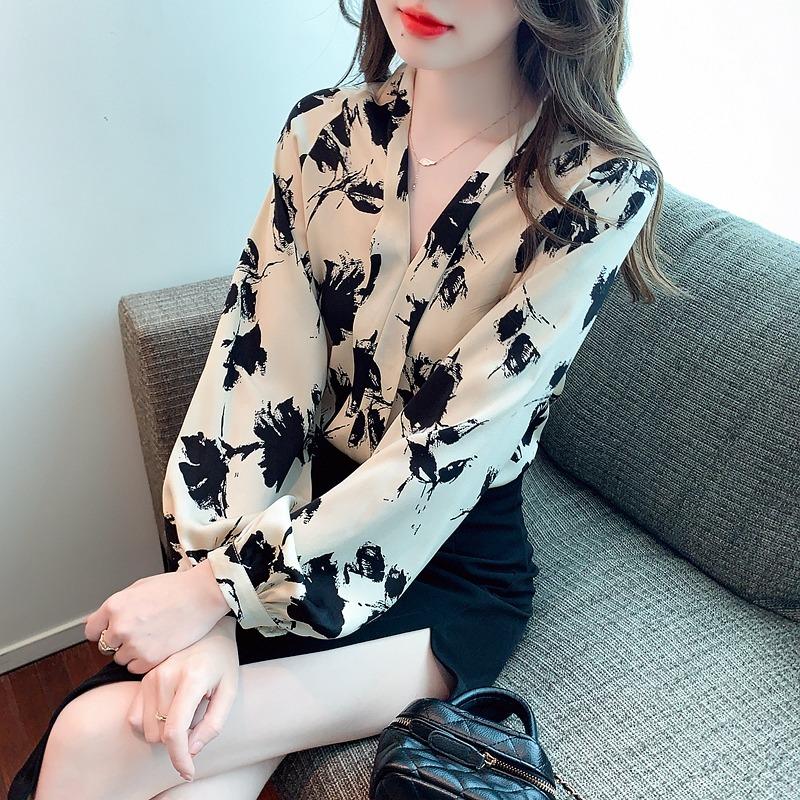 Mürekkep Baskılı Fener Kol Retro Bol Kadın Gömlekleri Üstler Moda Zarif V Yaka Slim Fit Günlük Bluz Kadın Basit İlkbahar Ofis Bayan Gömleği 26348