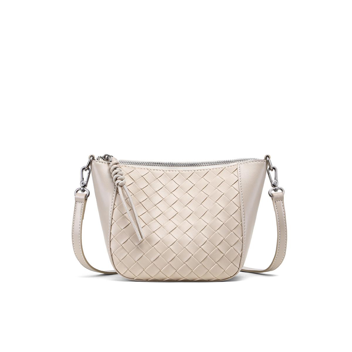 

Bag women s new messenger bag autumn and winter women s bag high sense lightweight dumpling bag fashion small bag luggage брудно-білий