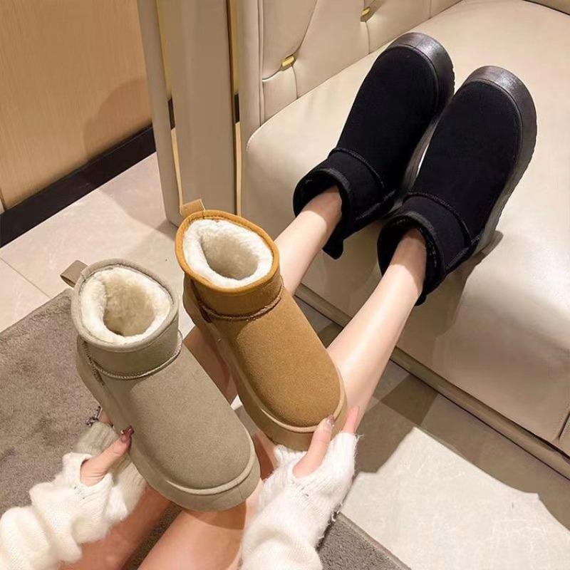 Winter Snow Boots Thick-soled Velvet Women's New Warm Pedal Cotton Shoes Non-slip Thickened Short Cotton Shoes
