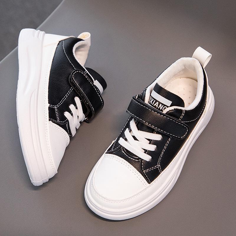 Детская минималистичная и модная низкая обувь на липучке для спорта и отдыха. Маленькие — фото 17