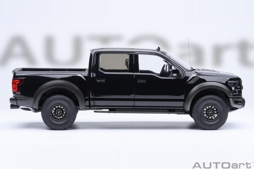 AUTOart Ford Raptor Supercrew 2019 Finished Model Kit 72947 1/18 F-150 (Metallic Black)