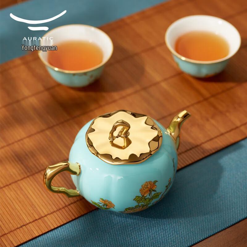 Yongfengyuan Madam Porcelain West Lake Blue 15-Piece Ceramic Tea Set