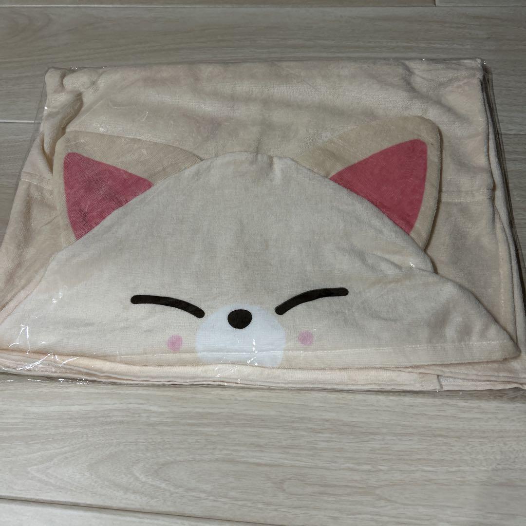 

[Б/У] полотенце с капюшоном Stray Kids FoxI.Ny