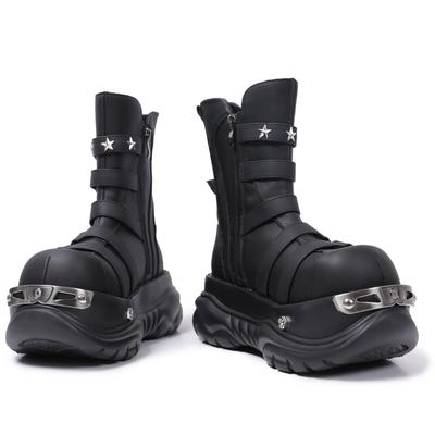 מגפיים – מגפיים