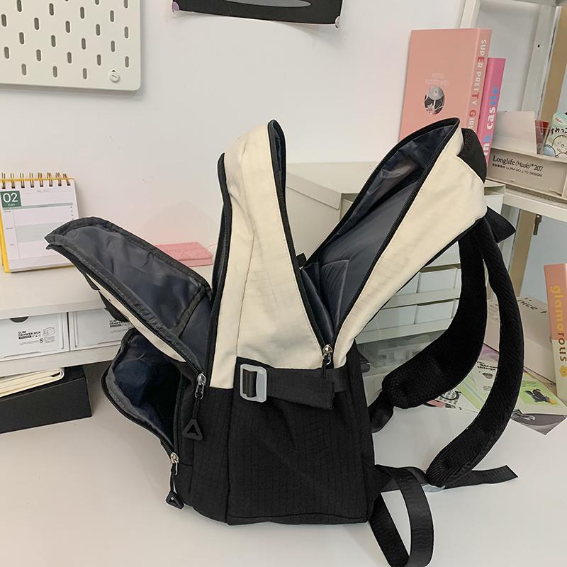 Женский рюкзак с цветными блоками — фото 8