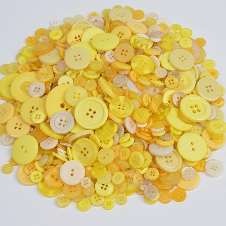 Available Now! Mixed Color Round Resin Buttons for DIY Crafts – Ideal for Handmade Button Art and Floral Designs.