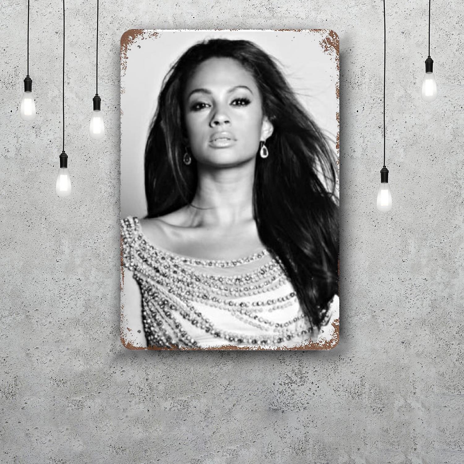 

Alesha Dixon Metal Signs wall decor Vintage Tin Signs Captain Metal Poster Decor for Bar Pub Club Wall Decoration 20x30cm（7.8x11.8inch）
