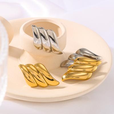 Tribal Wings Ohrringe für Damen Goldfarbe Textur Großer Stecker