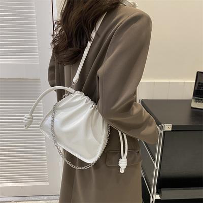 Lässige Trend-Umhängetasche 2025 Herbst neue beliebte Tasche Damen personalisierte Bucket Bag Mode einfache Schultertasche