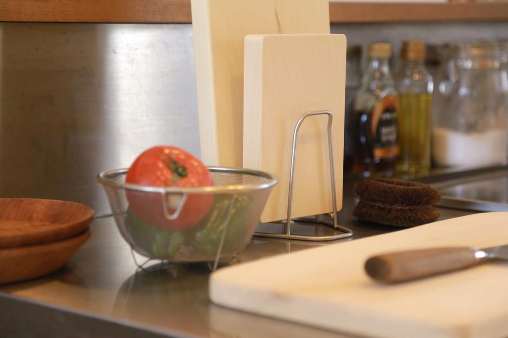 Woodpecker Cutting Board Stainless Round Cutting Kitchen Made In Japan 2 Stand, Steel, Board, Storage, (for Pieces)