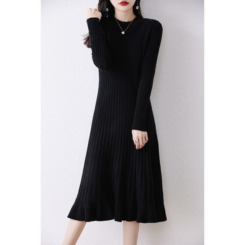 Elegant Women's 100% Pure Wool Knit Dress - Slimming, Round Neck, Long Cashmere for Autumn and Winter