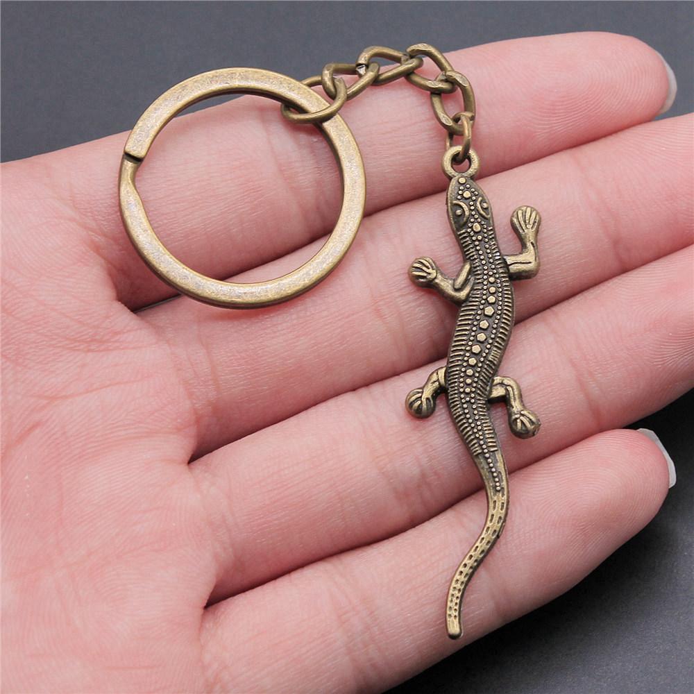 Halloween Spider Bat Spooky Keychain for Couples New Arrival Vintage Graduation Gift Simple Key Organizer