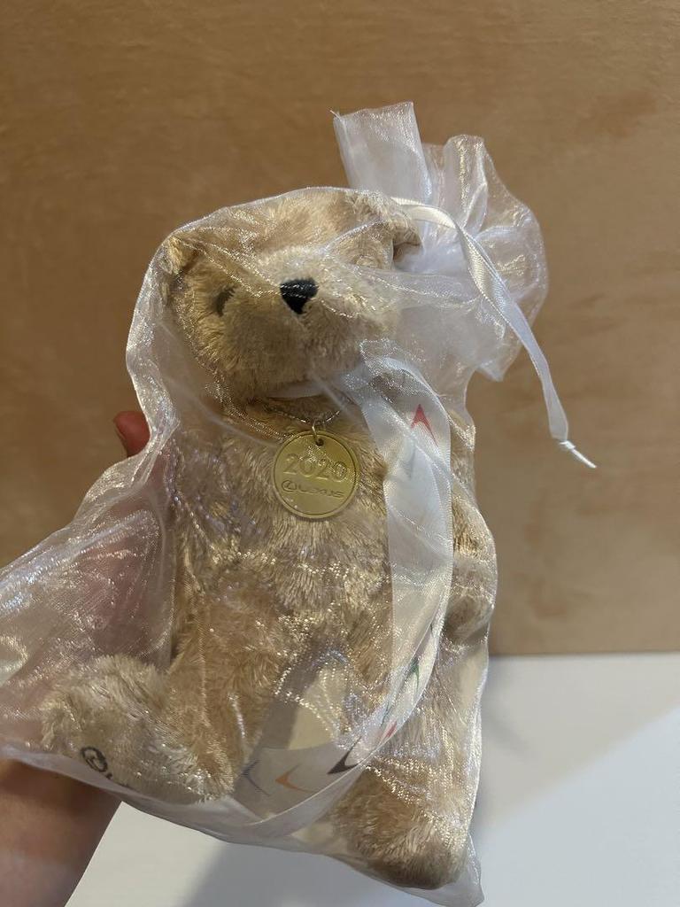 [USED] Assortment of 4 Lessus Teddy Bears