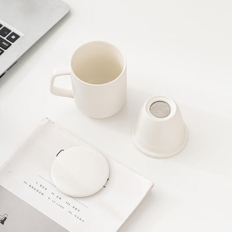 Zen Black Ceramic Tea Mug with Lid and Filter