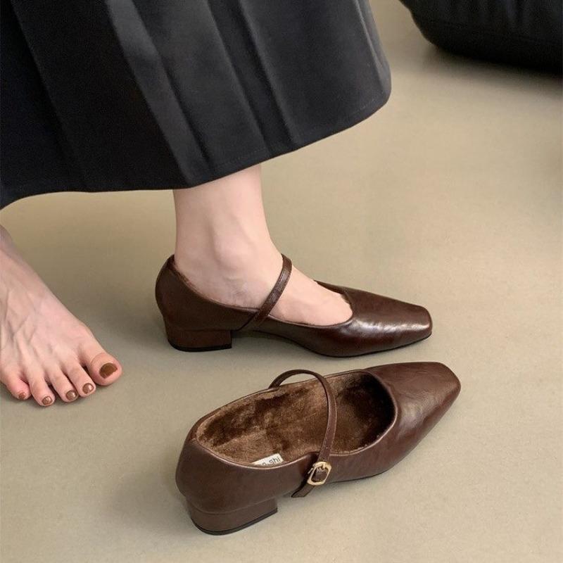 

Мода 2024 года, модная женская обувь, туфли на низком каблуке для женщин, горячая распродажа, туфли-лодочки с пряжкой и ремешком, женские новые туфли на однотонном каблуке, женские туфли-лодочки 39