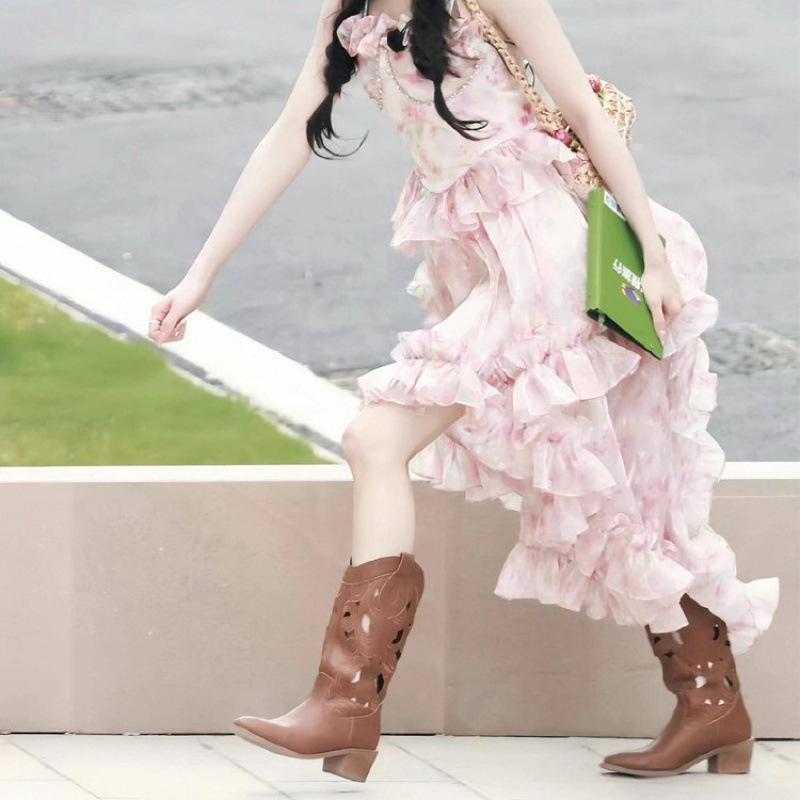 

Square head hollow short boots women s retro new thick-soled medium locomotive boots thick heel versatile western boots 35 коричневий