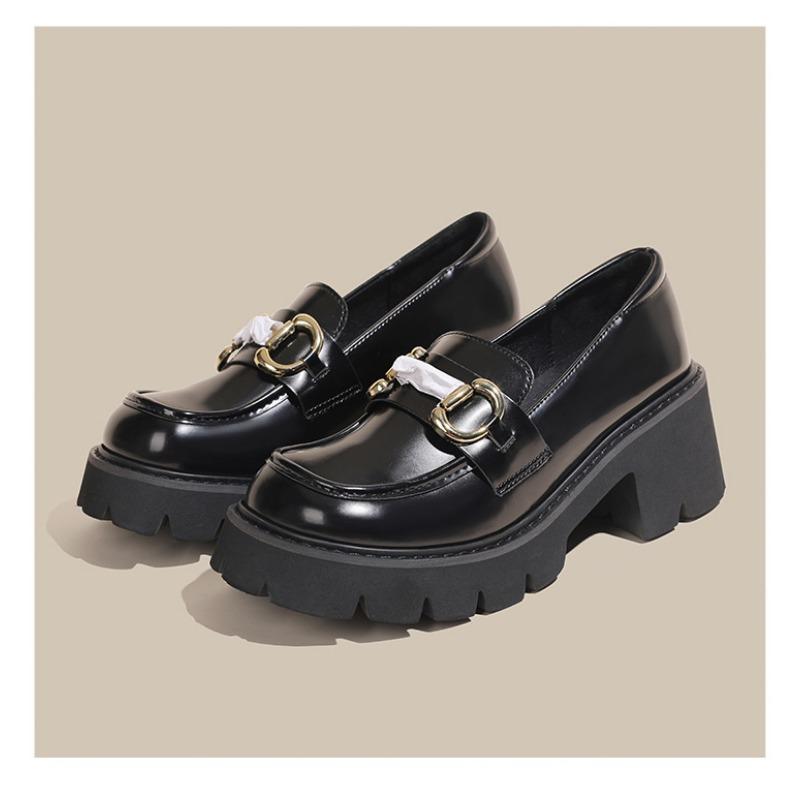 

Туфли-лодочки с пряжкой в виде лошади, женские весенние новые туфли на толстой подошве в стиле ретро, размер 43 чёрный