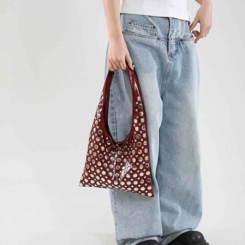 Summer Rivet Shoulder Bag Brand Fashion High-end PU Leather Versatile Solid Color Commuter Totes Women Bucket Underarm Bag