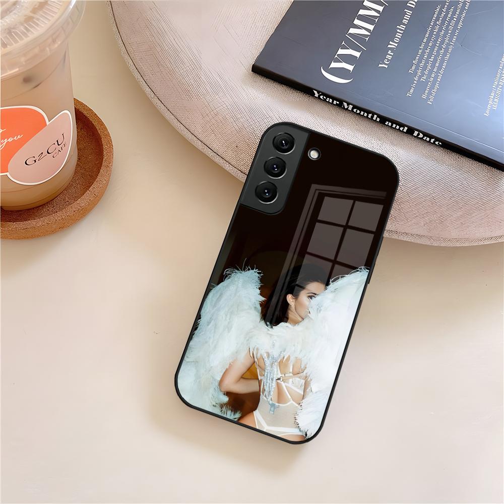 

Кендалл Дженнер Чехол для телефона Стекло Для Samsung Galaxy S26 S25 S23 S24 S21 S22 S20 Ultra Fe Plus A15 A14 Чехол Galaxy S22 Plus5G