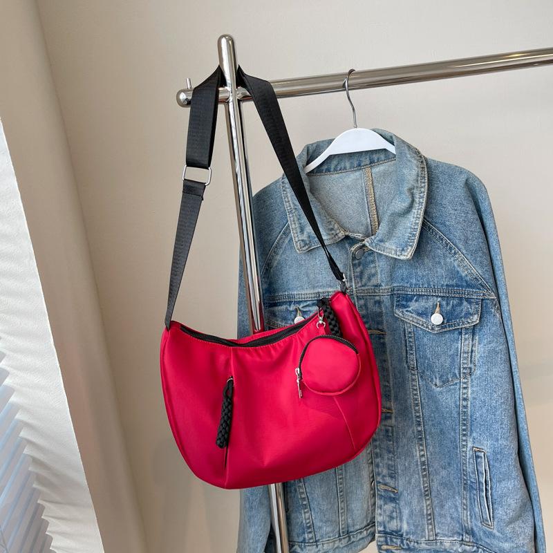 Casual Large-capacity Bag Women's 2025 New Fashion Simple Dumpling Bag Fashion Sense Niche Shoulder Bag Messenger Bag