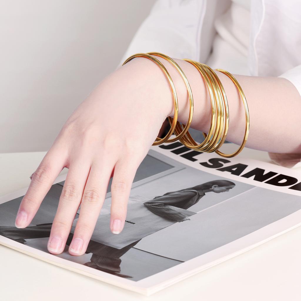 Fashionable Stainless Steel Bracelet For Women Round Minimalist Elegant Gold Color Bangle Luxury Accessories Popular Jewelry