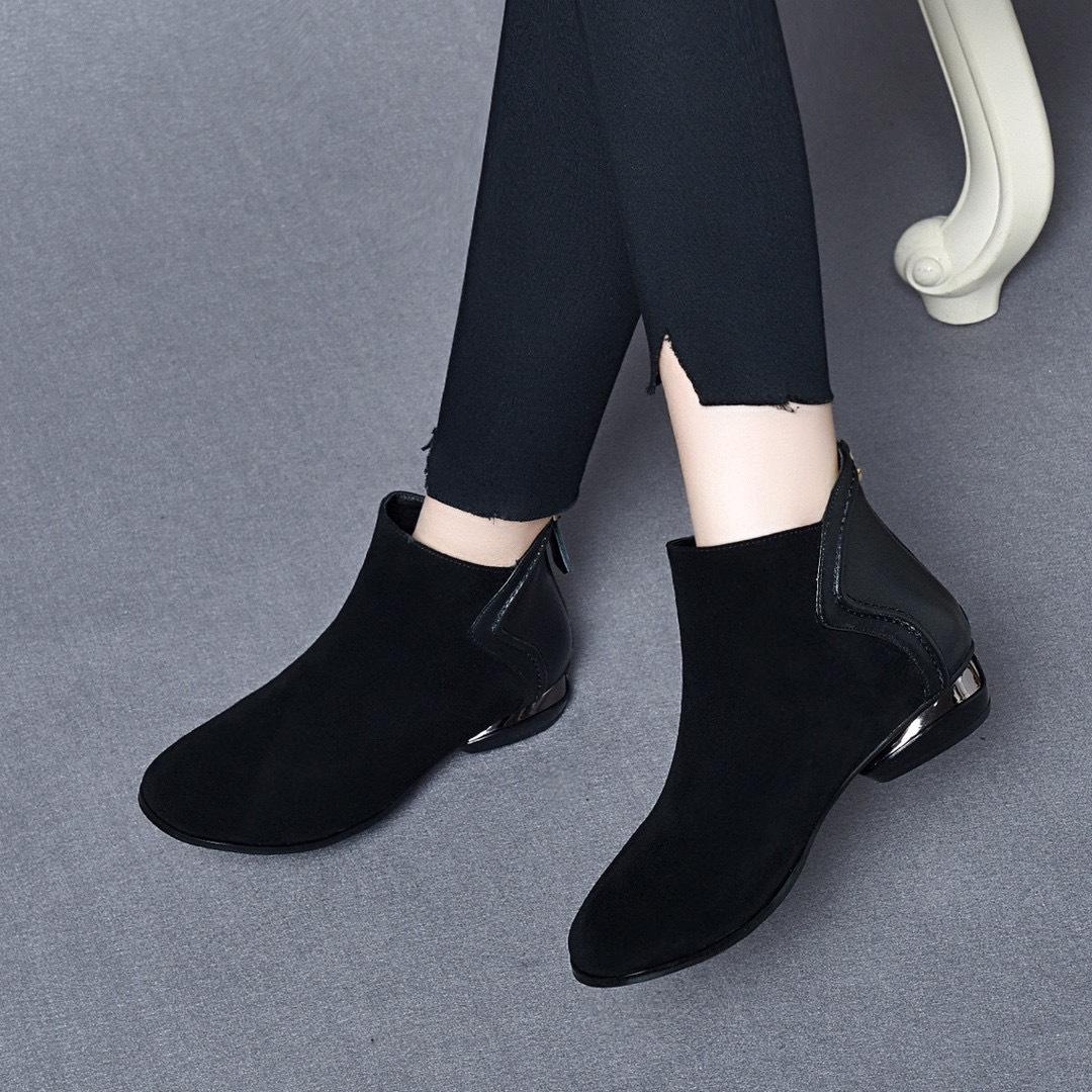 Round head short boots women s new sheepskin rear zipper flat bottom boots niche personality low heel leather boots 34 7980₽