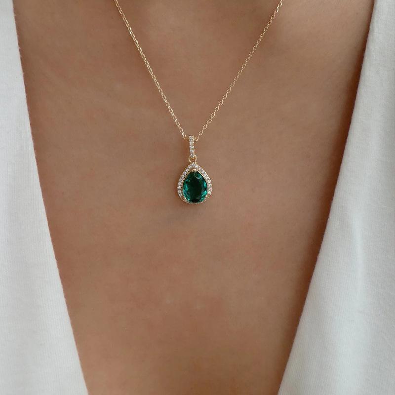 Grandmother Green Crystal Necklace Popular Jewelry Water Drop Pendant Court Vintage Collarbone Chain Accessories Women